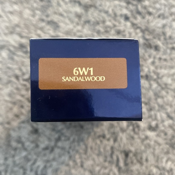 ESTEE LAUDER SKINTINT SERUM FOUNDATION - Picture 2 of 2